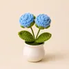 Hilo de Lana Hecho a Mano Ganchillo Rosa Planta en Maceta Decoración de Escritorio para Dormitorio Estudio Adornos Flor Artificial Planta en Maceta Flor Tejida en Maceta