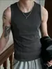 Camiseta sin mangas ajustada de alta calidad estilo americano, cintura estrecha, costuras, hilo elástico, diseño de peso pesado, chaleco holgado para hombre