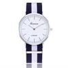 Ginebra fabricante de relojes de estilo británico en stock reloj sencillo de dos agujas para estudiantes correa de nailon ultrafina reloj de cuarzo al por mayor