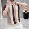 Camisa Polo de Tricô Listrada com Gola Alta de Verão de Alta Qualidade Lançamento Novo Manga Curta Masculina Estilo Coreano Slim Fit Jovem Meia Manga Camisa Tendência