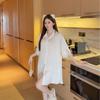 Pijama de Camisa Branca para Mulheres, Camisola Solta de Comprimento Médio Estilo Bf, Camisa Sexy Estilo Namorado Que Pode Ser Usada Fora, Roupas de Casa com Proteção Solar