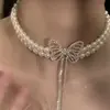 Collar de Perlas con Lazo de Diamantes Multicapa para Mujer Cadena de Clavícula Simple Retro Francesa Atmósfera de Lujo Puro Otoño e Invierno