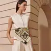 Bufanda Cuadrada de Seda Twill 70 de Nuevo Estilo de Primavera con Bordes Enrollados a Mano, Chal y Bufanda de Mujer de Alto Gama Estilo Europeo y Americano, Venta al por Mayor Multiusos