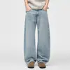 Maple House Roupas Masculinas / Coleção Nova Primavera 2026: Calça Jeans Casual Masculina de Corte Solto Estilo Streetwear Americano com Barra Curva