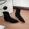 K18-1 Botines Cortos Elegantes de Estilo Coreano con Tacón Bajo para Mujer, Nuevos Botines Delgados de Puntera Puntiaguda para Otoño e Invierno, Botines Elásticos de Gamuza Negra