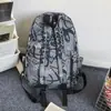Mochila Nueva Estilo para Estudiantes de Secundaria y Preparatoria Moda Graffiti Campus Viajes de Ocio Gran Capacidad Bolsa Escolar Venta al por Mayor