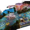 Los fabricantes desarrollan un gran tobogán de acero inoxidable para exteriores, un equipo de juegos para niños con estructura de escalada y una combinación de instalaciones de entretenimiento.