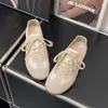 Zapatos de Entrenamiento Alemanes Estilo Europeo Retro para Mujer Otoño Nueva Moda Versátiles Transpirables Punta Redonda con Cordones Planos Casuales Zapatos de Tabla Zapatos Individuales