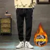 Fabricante Direto Calça Jogger com Forro de Lã para Homens, Nova Tendência Outono e Inverno Calça Grossa Quente de Veludo Cotelê para Inverno