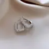 Pendientes Plateados de Gota Azul en Forma de C para Mujer Estilo Coreano Moda Pendientes Sencillos Lujo Ligero Pendientes Versátiles Sentido de Nicho de Alta Gama