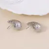 Pendientes de personalidad de viento frío con textura de martillo plisado retro tendencia moda callejera pendientes para mujer commuter venta al por mayor