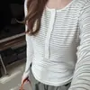 Camiseta de Manga Longa com Gola Henley para Mulheres, Novo Estilo de Início de Primavera, Top Slim Fit, Top de Malha para Camada Interna