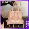 Bolsa de Mão de Design Nicho Francês Plissado Feminina 2024 Nova Moda Versátil Simples Balde Mochila Fashion