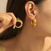 Pendientes geométricos huecos de cuerno en forma de C de celebridades de Internet europeas y americanas con material de cobre de viento frío, chapados en oro de 18 quilates.