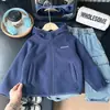 Ropa Infantil Nueva Otoño 2026 para Niños, Suministro Transfronterizo Chaqueta con Capucha de Felpa Amazon para Primavera y Otoño