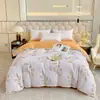 Suave juego de ropa de cama de lujo con estampado floral rosa, tela cepillada de doble cara engrosada, fresco y dulce, adecuado para todas las estaciones en el dormitorio