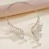 Colar Cruzado Europeu e Americano de Zircônia Gota d'Água, Moda Minimalista, Gargantilha de Luxo Leve, Joia Única de Nicho de Alto Padrão para Mulheres