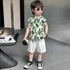 Conjunto de Camisa sin Mangas con Estampado de Hojas de Verano para Niños 2026 Nuevo Estilo Coreano Conjunto Elegante de Dos Piezas para Niños Ropa de Bebé Exportación