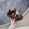 Zapatillas de mujer con plataforma gruesa, que aumentan la altura, con cordones, zapatillas de entrenamiento retro alemanas versátiles, nueva colección otoño 2026, zapatillas deportivas y casuales populares para mujer