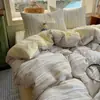 Conjunto de cama de quatro peças Classe A para mães e bebês, lençol de algodão lavado imitação de algodão antibacteriano, capa de edredom, lençol com elástico, conjunto de três-quatro peças para dormitório de estudante individual