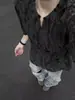Camiseta de cuello en V de manga larga desgastada de gama alta para hombre, nuevo estilo primavera/otoño, escote pronunciado, diseño inspirado en el páramo, corte holgado, casual, top versátil