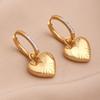 Pendientes de Acero Inoxidable con Forma de Corazón Tridimensional y Diamantes, Modernos y Únicos, Resistentes al Desgaste, Adecuados para que las Niñas los Usen Diariamente y para Ir al Trabajo