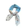 Bufanda Cuadrada Pequeña de Cuero de Colores con Hebilla para Niños y Padres, Bufanda Pequeña de Seda, Estilo Coreano para Primavera, Otoño y Verano, Bufanda Decorativa Estampada, Sensación de Alta Calidad