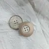 Fabricante de Botões Redondos de Metal e Resina de Combinação Dupla Foscos para Casacos Versáteis, Trench Coats, Jaquetas e Cardigans de Lã Atacado