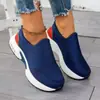 Nuevo Modelo de Verano 2026: Zapatos de Exterior de Moda Casual Cómodos de Punto Volador con Bloques de Color para Mujer, Talla Única