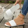Comercio exterior transfronterizo, sandalias planas para mujer de talla grande, nuevo estilo 2026, sandalias planas de moda para uso al aire libre, sandalias de una tira para mujer
