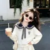 Vestido tipo traje de estilo coreano, nueva colección primavera/otoño, sudadera de muñeca a la moda y linda con un dulce lazo y falda, conjunto de dos piezas