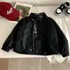 Colección de primavera y otoño para niños: Chaqueta de cuero de alta calidad con cuello alto, estilo coreano, chaqueta elegante de color liso para niños, top de moda para bebés y niños mayores