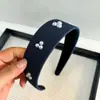 Diadema Casual de Mezclilla con Perlas, Versión Ancha para Mujer, Lujo Accesible, Antideslizante, Aroma Sutil, Accesorios para el Cabello de Alta Gama, Diadema Versátil para Mujeres