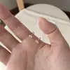 Pendientes de Nudo con Tornillo de Estilo Nuevo para Mujer, Exquisitos, Sencillos, Compactos, Ligeros y de Lujo, Pendientes de Tachuela para el Cartílago de la Oreja para el Día a Día