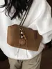 Bolso de mano retro de gran capacidad transfronterizo para mujer 226 nuevo bolso de mano casual de moda bolso de hombro para el trabajo bajo el brazo