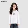 Camiseta de Manga Longa para Meninas Primavera 2026 Nova Roupa Infantil Estilosa para Crianças Maiores Blusa Branca Casual Camiseta Básica Infantil