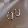 Pendientes de Aro Lisos Geométricos Simples Chapados en Oro Pendientes Coreanos de Estilo para Mujer Pendientes de Nicho de Gama Alta Fabricante Venta al por Mayor