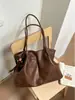 Elegante bolso tote retro para mujer, nuevo bolso de hombro de lujo ligero para verano 2026, bolso de mano de gran capacidad