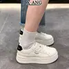 Primeira Camada Couro Bovino Solado Grosso Sapatos Brancos Bico Redondo Cadarço Tênis de Skate Chegadas de Outono 2026 Sapatos Casuais Esportivos Femininos Sapatos Femininos