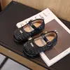 Sapatos pequenos de couro estilo Chanel para crianças para primavera e outono, sapatos pequenos de couro femininos estilo coreano, sapatilhas de princesa, mocassins confortáveis para bebês