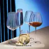 Luxo Leve High-End Transparente Padrão Vertical Taça de Vinho Tinto Taça de Barriga Grande Criativa Doméstica Taça de Vinho Champagne Atacado