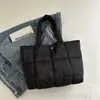 Bolsa de Ombro para Axila Outono 2024 Linda Distinta Nova Moda Bolsa Tote Feminina Grande Capacidade Casual Portátil Bolsa de Ombro