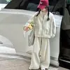 Conjunto de Niña Primavera/Otoño Nuevo Modelo 2026: Conjunto de Dos Piezas para Niña Grande: Cárdigan con Cuello Alto y Pantalones de Chándal Grises para Estudiantes de Secundaria