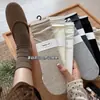 Novas meias cinza de algodão sem costura para outono e inverno, com cores da série Maillard, meias lisas de cano médio para mulheres