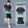 Traje de verano de manga corta de seda helada para hombre, secado rápido, ropa de baloncesto, ropa de bádminton y fitness, pantalones cortos, moda de verano