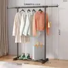 Resistente perchero de pie para uso doméstico en el dormitorio, perchero sencillo para colgar ropa, tendedero para balcón