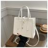 2025 Verano Nuevo Bolso de Mano de Diseño Nicho con Clase Material PU Bolso de Hombro Moderno Elegante Simple Bolso de Mujer