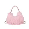 Bolso peludo nuevo para Otoño/Invierno 2026 Bolso de hombro fresco y dulce Bolso cruzado versátil y moderno Bolso de felpa para mujer