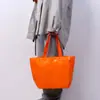 Sacola Plástica Tote com Logo Personalizado, Grande Capacidade Impermeável Laminada para Compras de Supermercado, Sacola de Presente Pp