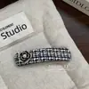 Pinza de Pato de Aleación Ovalada a Cuadros con Pedrería en Forma de Corazón de Lujo Ligero Coreano Exquisito Versátil Pasador para Flequillo Dulce Fresco Accesorio para el Cabello